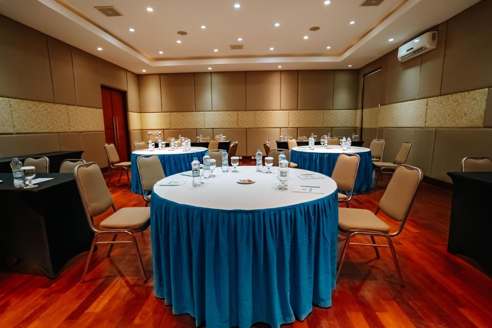 Praja Hotel Denpasar  Luaran gambar