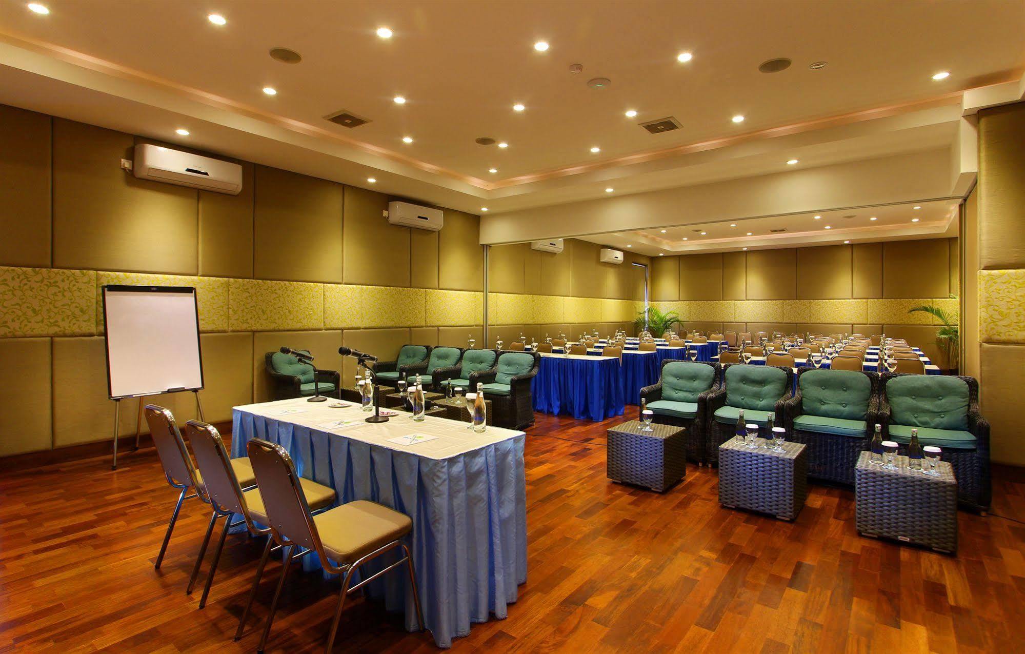 Praja Hotel Denpasar  Luaran gambar